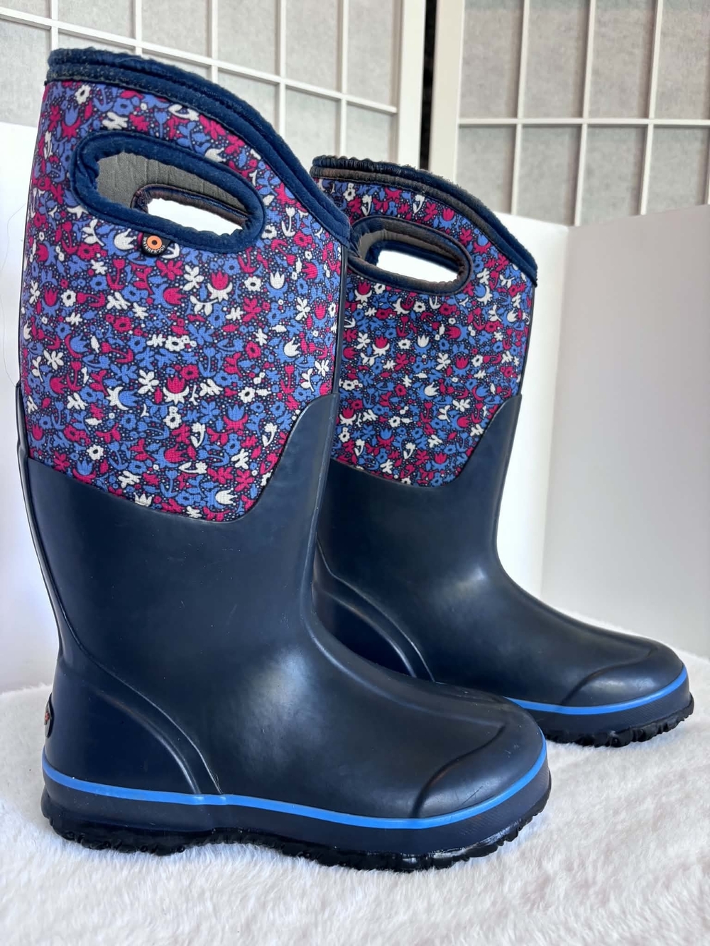 Womens Navy Floral-Pattern Waterproof Pull-On Rain Boots